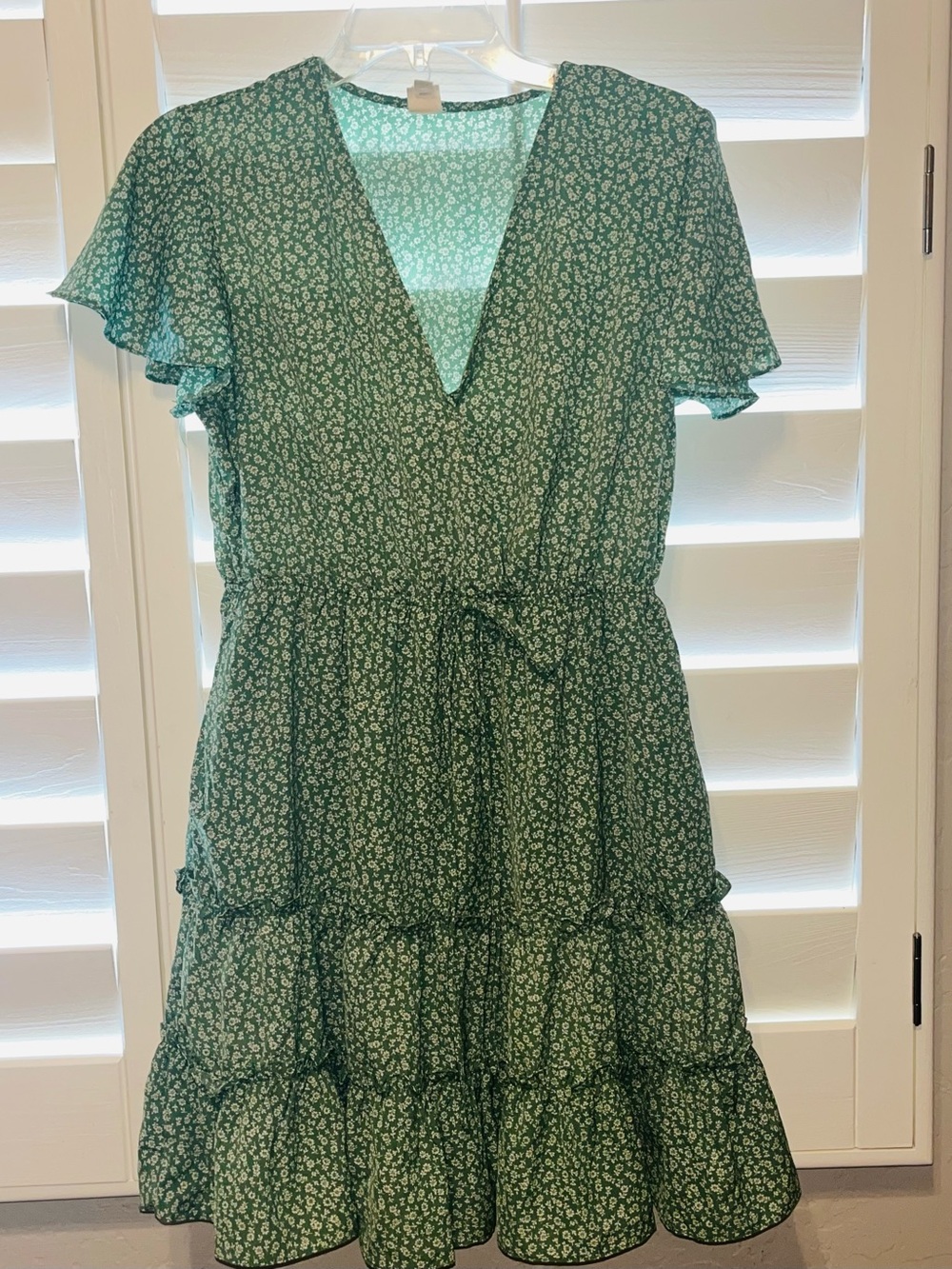 J.O.A. Green Floral V-Neck Tiered Tie-Waist Dress